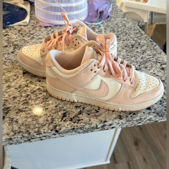 Women’s Nike Dunk Low Orange Pearl - Picture 2 of 7